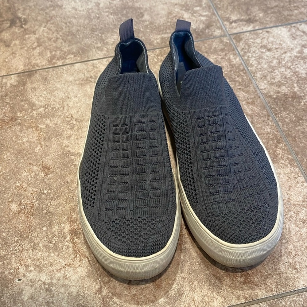 Steve Madden grey slip ons